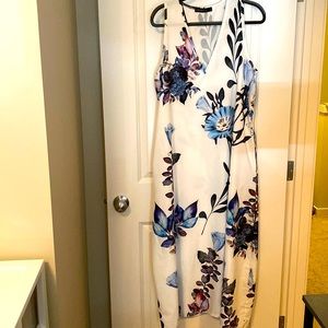 Beautiful dress with pockets